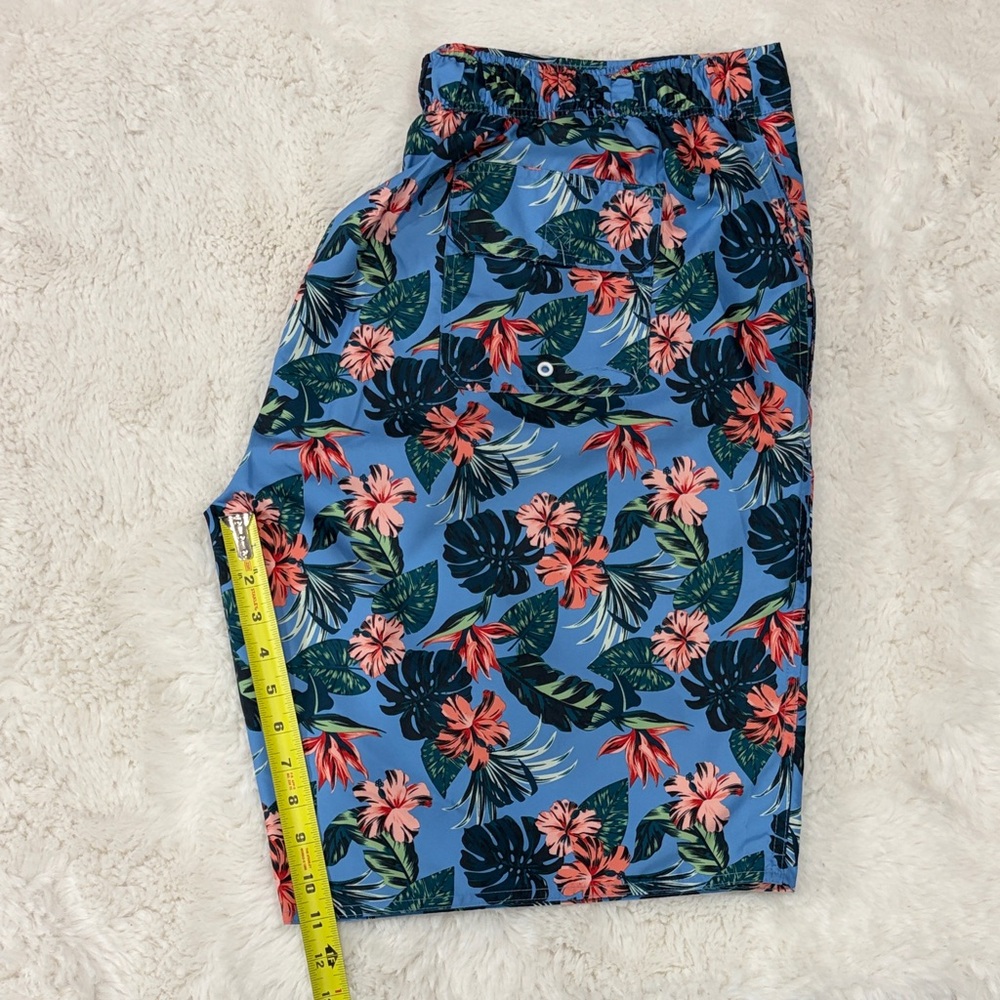 St.John’s Bay, size 2XLT,Floral Blue Men's Swim Shorts - Picture 16 of 17